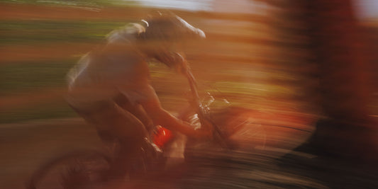 Trippy blurry MTB photo