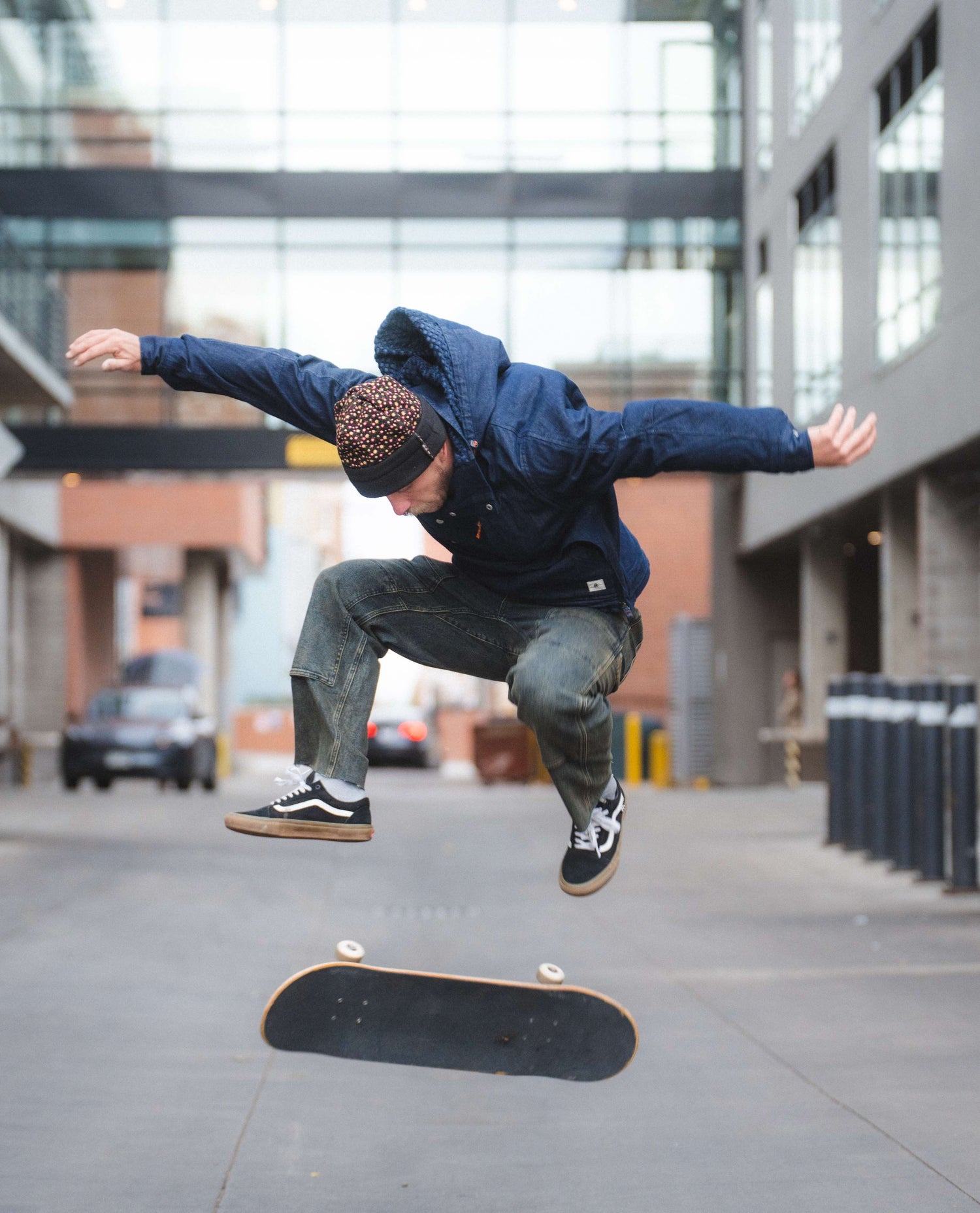 Kody doing a kickflip in the annoraak