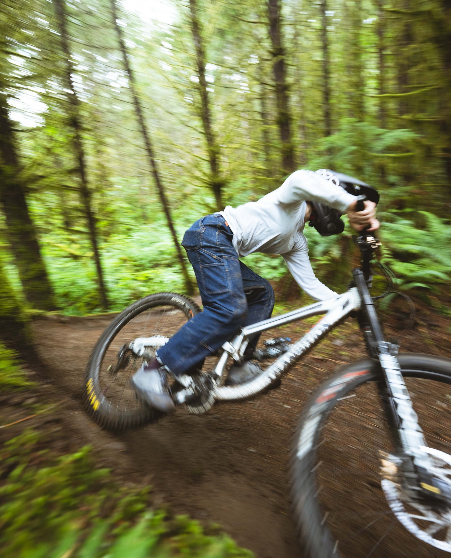 Mountain biker in Sport Utility Jeans