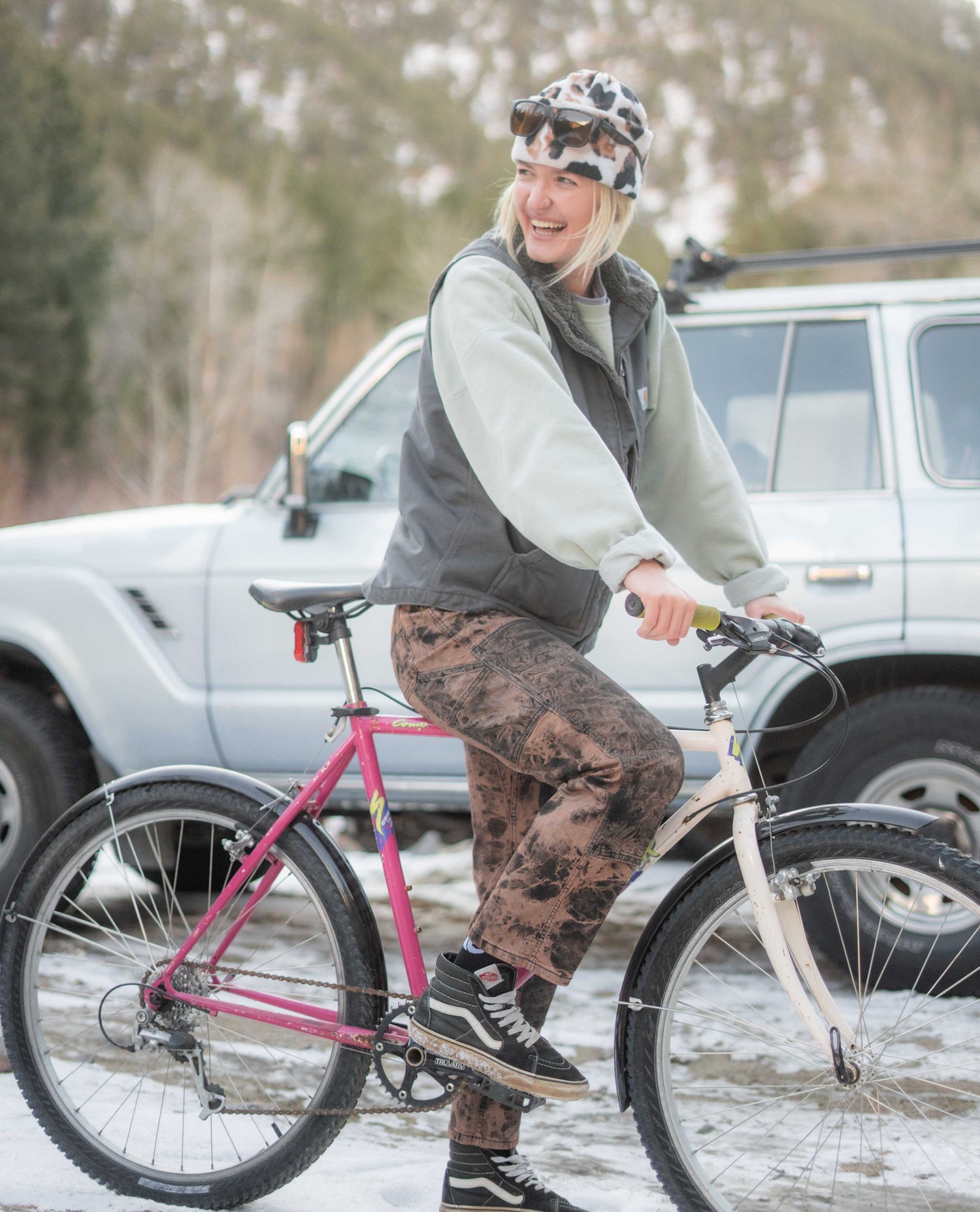 Mo on a vintage bike with Mixed Nuts women's Superlite Utility Jeans